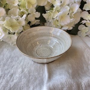 Handdrejad Skål 11cm ”Brun/vit melerad chamotte ” Sundboden Design