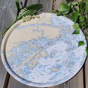Sjökortsbricka 45cm Yxlan/Blidö Norrtälje Sundboden Design