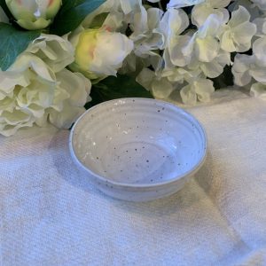 Handdrejad Skål 8cm ”Vit chamotte” Sundboden Design