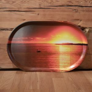 Bricka ”Svan i solnedgång” Sundboden Design