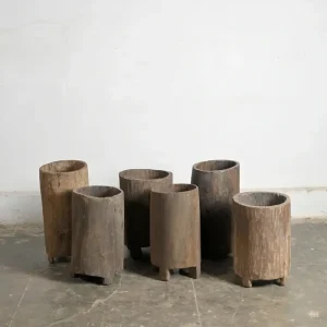 SMALL WOODEN PLANTER