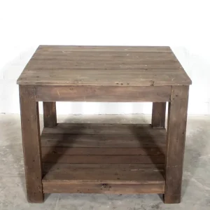 WOODEN TABLE